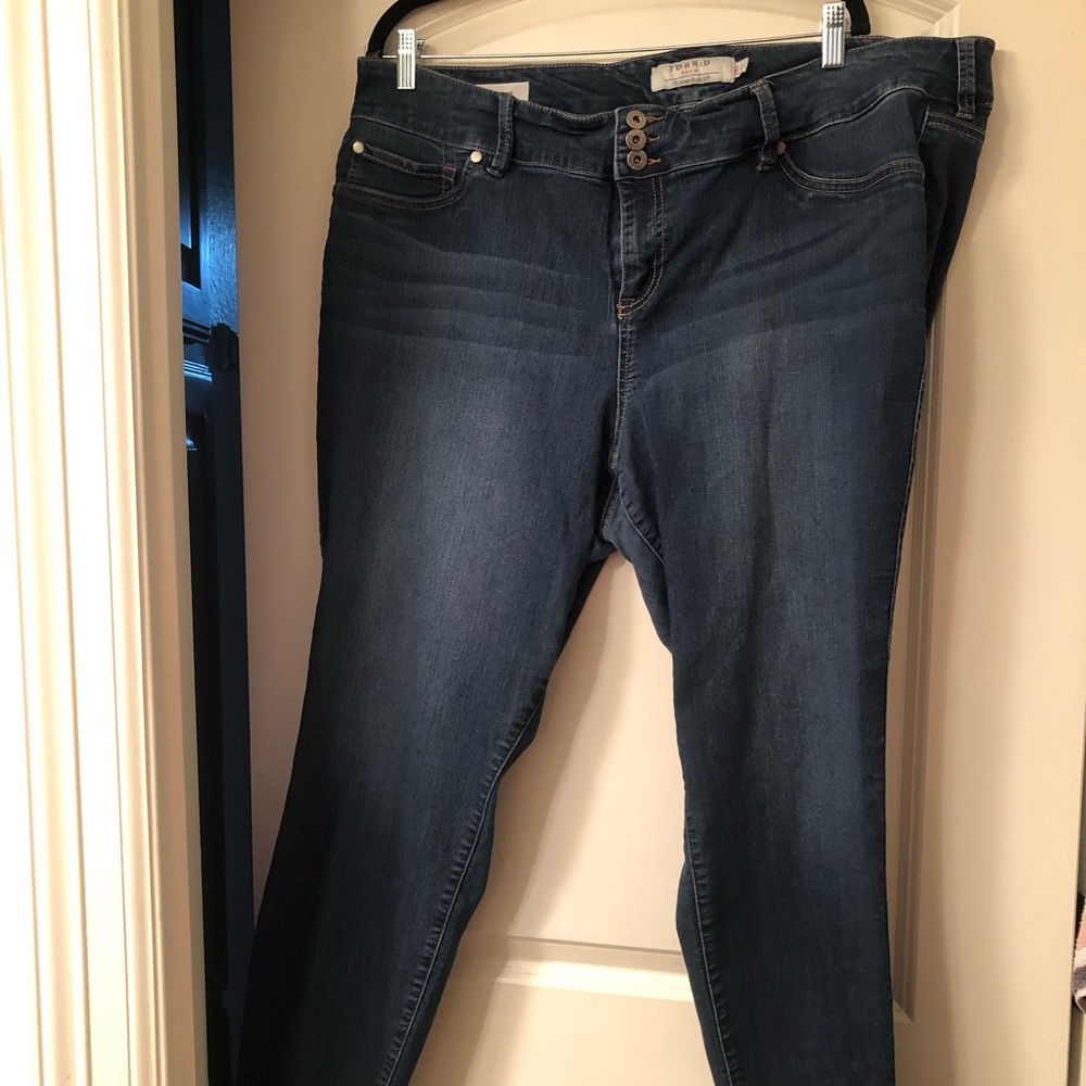 Torrid Jegging skinny jeans